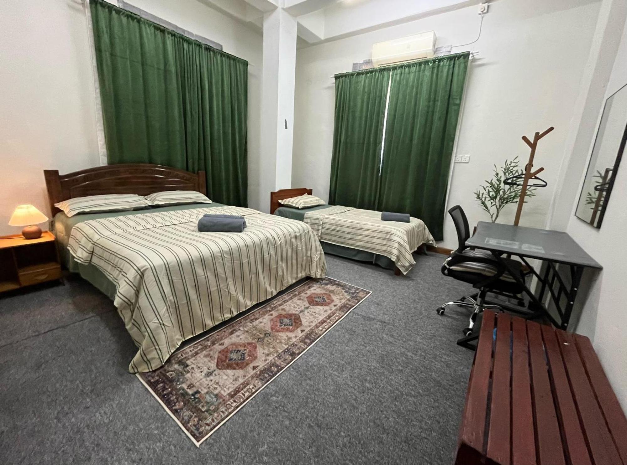 La Wood Homestay Kampung Kuala Besut Ngoại thất bức ảnh